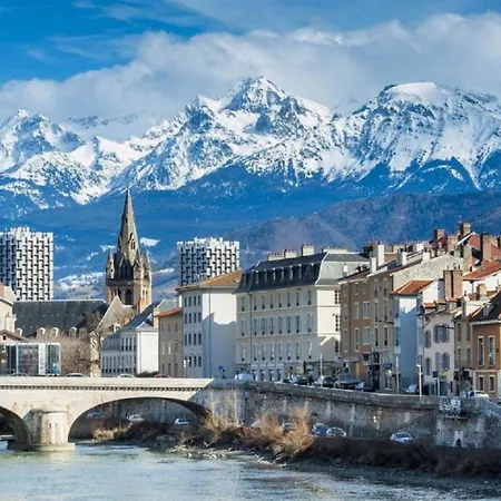 Appartement La Terrasse - Cosy Et Parking A Grenoble